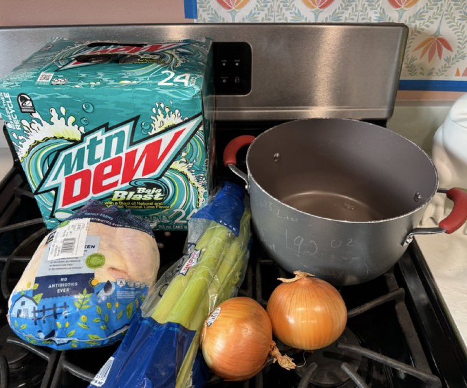 Cooking dinner for my boywife ❤️
