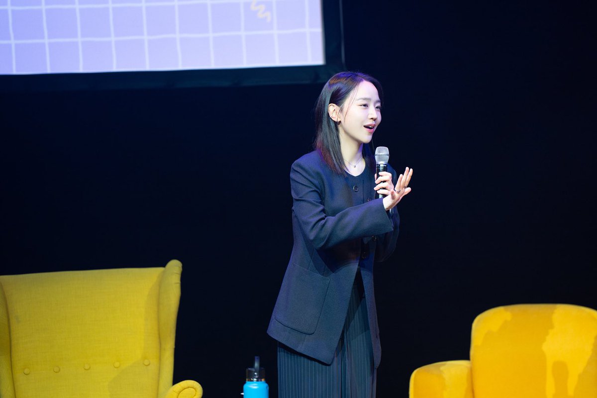 Marissa77581427's tweet photo. #ShinHaeSun🌻 Hae Sun's💙 
#FirstFanMeeting #HAESUNnyDAY 

[241110] Reposted From @YNKentofficial https://t.co/OdoM4tFYZK