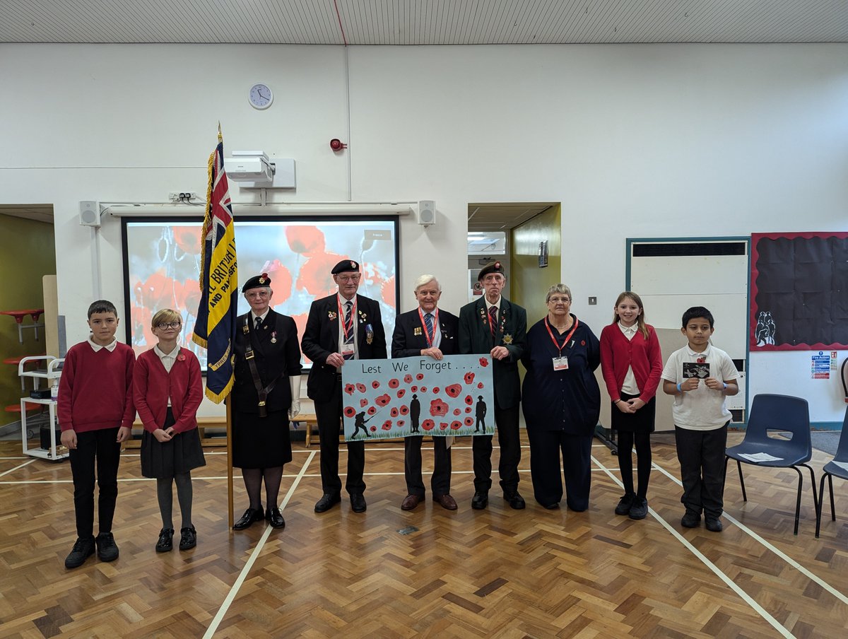 Anglian Learning (@anglianlearning) on Twitter photo This #RemembranceDay, our colleagues, pupils and their communities reflect and remember those who stood for us, those who fell for us, and those who still serve.
#ArmisticeDay #LestWeForget <a href="/IcknieldPrimary/">Icknield Primary</a> This #RemembranceDay, our colleagues, pupils and their communities reflect and remember those who stood for us, those who fell for us, and those who still serve.
#ArmisticeDay #LestWeForget <a href="/IcknieldPrimary/">Icknield Primary</a>
