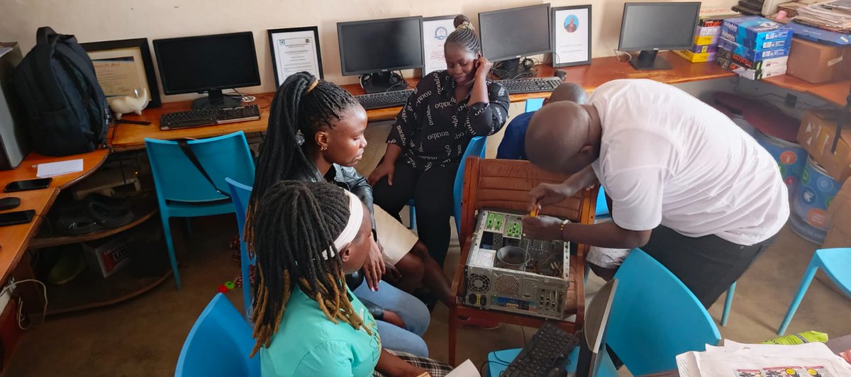 E-zone School of Computing tweet media