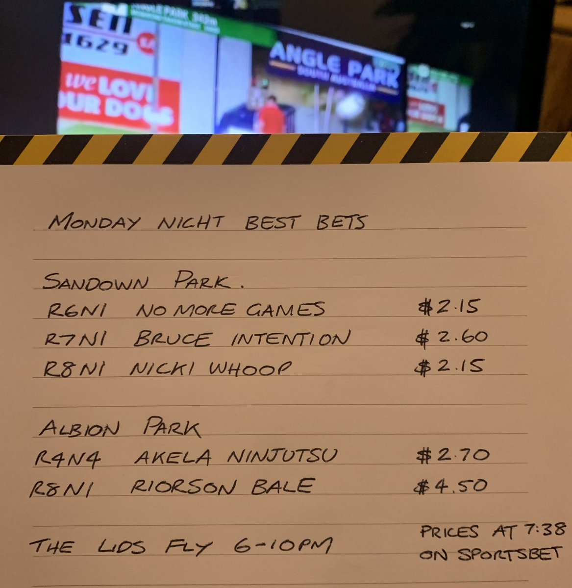 🦚 MONDAY TIP SHEET!

Tune into the lids fly joined by the superstar <a href="/paoloseb05/">Paul Sebastiani</a> from 6-10pm. 

🤞🏼🦚💰
<a href="/SEN_track/">SENTrack</a>