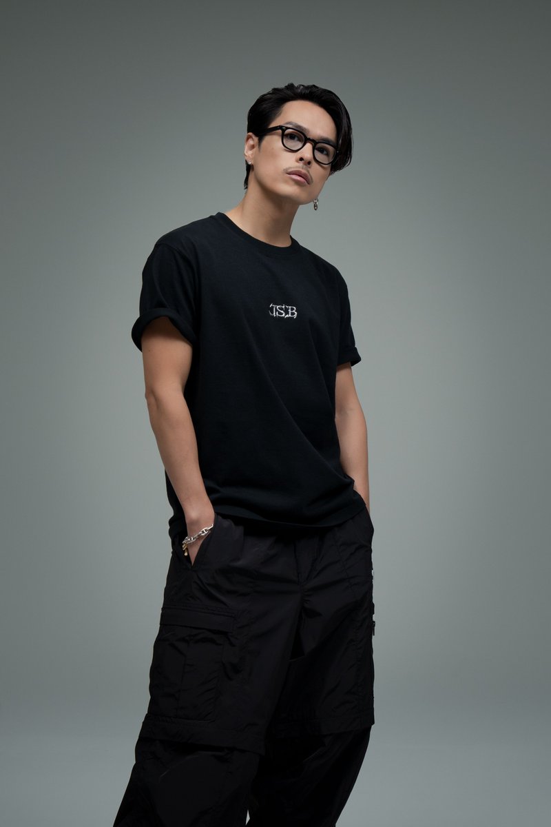 vertical_garage's tweet photo. 【J.S.B.】
J.S.B. POP-UP in FUKUOKA

DATE：11/15(FRI)-11/18(MON)
ADDRESS：〒810-0001
福岡市中央区天神2丁目2-43
SOLARIA PLAZA 3F 307区画

#JSB
#三代目JSOULBROTHERS @jsb3_official
#今市隆二 https://t.co/Di7xgAZK0j