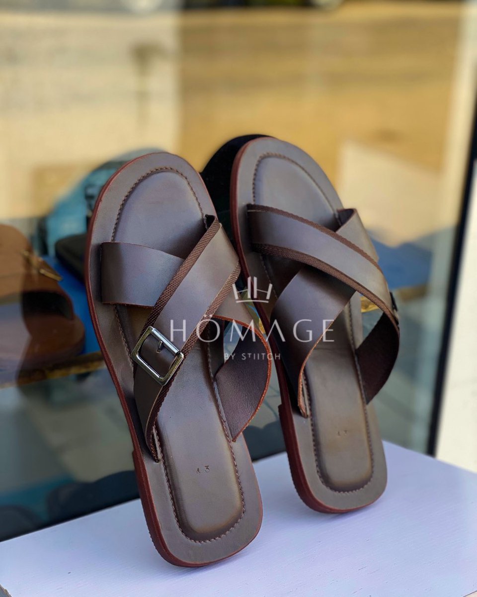 HomageClothiers's tweet photo. Exclusive deal alert! 🚨 (Nov 10 - 25)

Enjoy FREE DELIVERY on every order! 🚚

Grab this essential footwear for just N25,000.

Color: Dark Brown  
Available Sizes: 39 &amp; above

✨ Made from 100% premium leather  
🇳🇬 Proudly crafted in Nigeria  
🚚 Experience worldwide delivery! https://t.co/MyFIIMxfLo