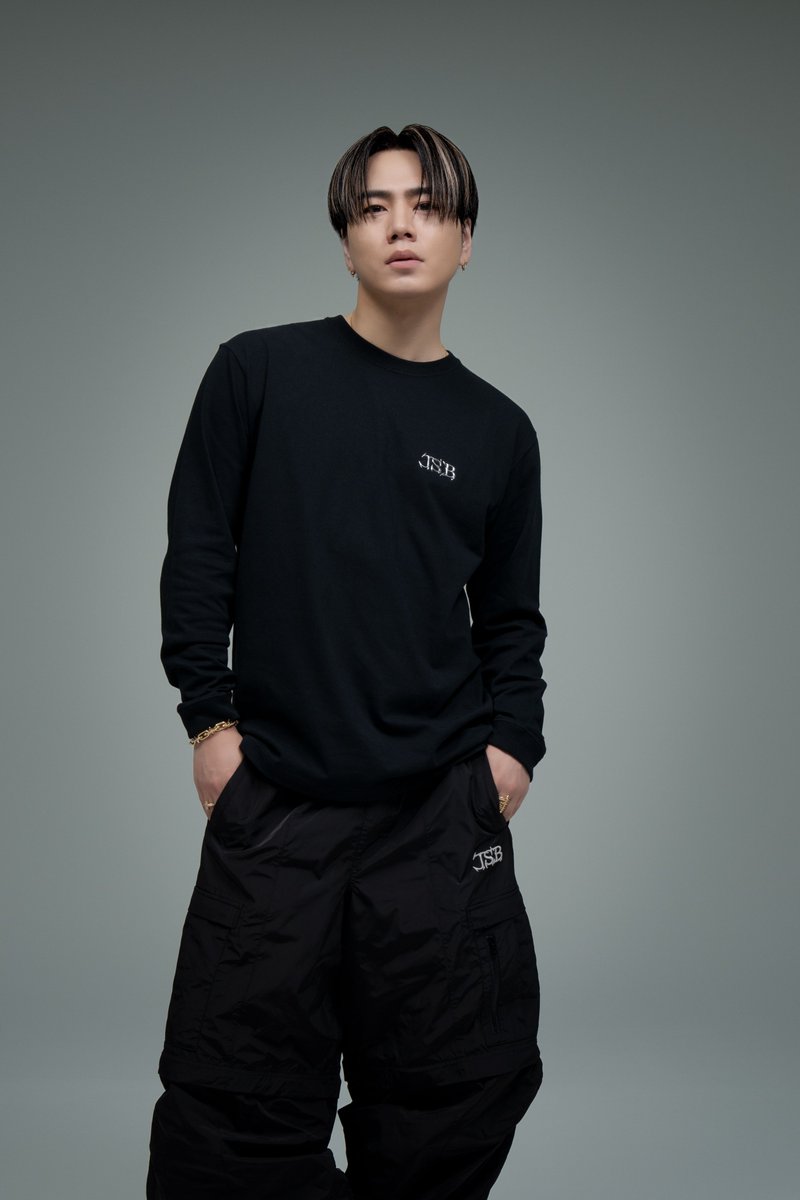 vertical_garage's tweet photo. 【J.S.B.】
J.S.B. POP-UP in FUKUOKA

DATE：11/15(FRI)-11/18(MON)
ADDRESS：〒810-0001
福岡市中央区天神2丁目2-43
SOLARIA PLAZA 3F 307区画

#JSB
#三代目JSOULBROTHERS @jsb3_official
#ØMI https://t.co/KTTtWioGDY