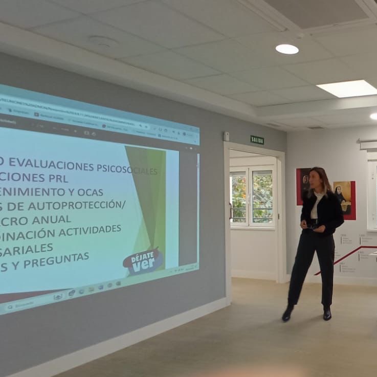 fesofiabarat's tweet photo. 🔴Encuentro de Administradoras de los #colegiosFESB. Compartimos momentos de aprendizaje y crecimiento. Seguimos avanzando juntos, formando el futuro con dedicación y compromiso. 
#SomosFESB #soytodooídos https://t.co/4qo3EKYmgK