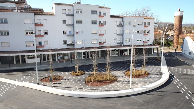 Eduard Cabré Romans (@cabreeduard) on Twitter photo La setmana que ve aprendrem sobre estratègies de #placemaking o com convertir espais infrautilitzats en llocs plens de vida amb <a href="/RamonMarrades/">Ramon Marrades</a> <a href="/placemaking_eu/">Placemaking Europe</a> durant les jornades #RepensemGirona <a href="/Girona_Cat/">Ajuntament de Girona</a> <a href="/COACGirona/">COAC Girona</a> <a href="/univgirona/">Universitat de Girona</a>
Inscripcions: web.girona.cat/repensemgirona… La setmana que ve aprendrem sobre estratègies de #placemaking o com convertir espais infrautilitzats en llocs plens de vida amb <a href="/RamonMarrades/">Ramon Marrades</a> <a href="/placemaking_eu/">Placemaking Europe</a> durant les jornades #RepensemGirona <a href="/Girona_Cat/">Ajuntament de Girona</a> <a href="/COACGirona/">COAC Girona</a> <a href="/univgirona/">Universitat de Girona</a>
Inscripcions: web.girona.cat/repensemgirona…