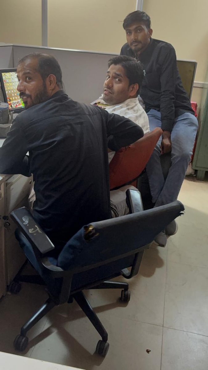 drseervi's tweet photo. I witnessed private colonizer staff from #GokulKripa openly working from #JDA office chairs—Time: 11 Nov 2024, 12:43 PM, outside of visiting hours. Since July 2024, I've been visiting #JDA regularly with no action taken on my complaint. With #GokulKripa's team operating within #JDA, how can citizens expect fair assistance? The friendship between #GokulKripa and #JDA Zone 12 staff is clear. #Accountability #JDA #Transparency #OfficeKharra #Jaipur #Rajasthan #RajasthanNews @CMORajasthan
@rpbreakingnews
@DainikBhaskar
@RajCMO
@jdajaipur
@officialkharra