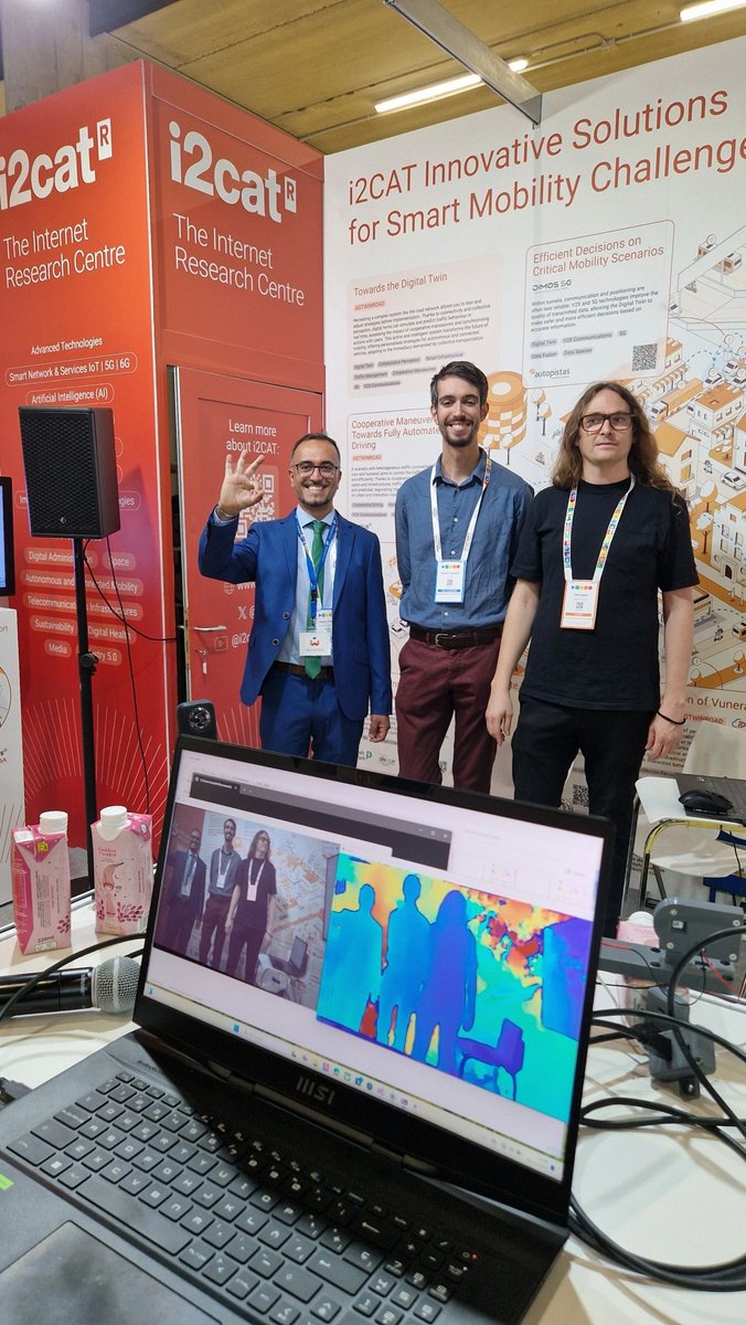 WooptixCorp's tweet photo. #Wooptix, @FICOSA_Int , and @i2CAT joined #TomorrowMobility last week in Barcelona, to talk about the #6GTWINROAD project that puts #lightfield cameras and #digitaltwins technologies into the automotive domain.
#Automotive #Wavefront #SEBI #Lightfield https://t.co/EicAljrTXn