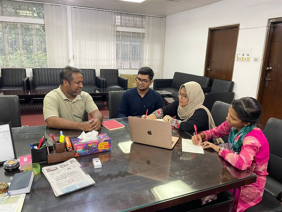 mrhasanbappy's tweet photo. "The real pride lies not in the number of events or trainings you've attended, but in how deeply you've transformed your community with even one impactful lesson learned." After joining Food Systems Youth Leadership Training, Youth leaders are turning knowledge into action! #GAIN https://t.co/XBw4MuLYY3