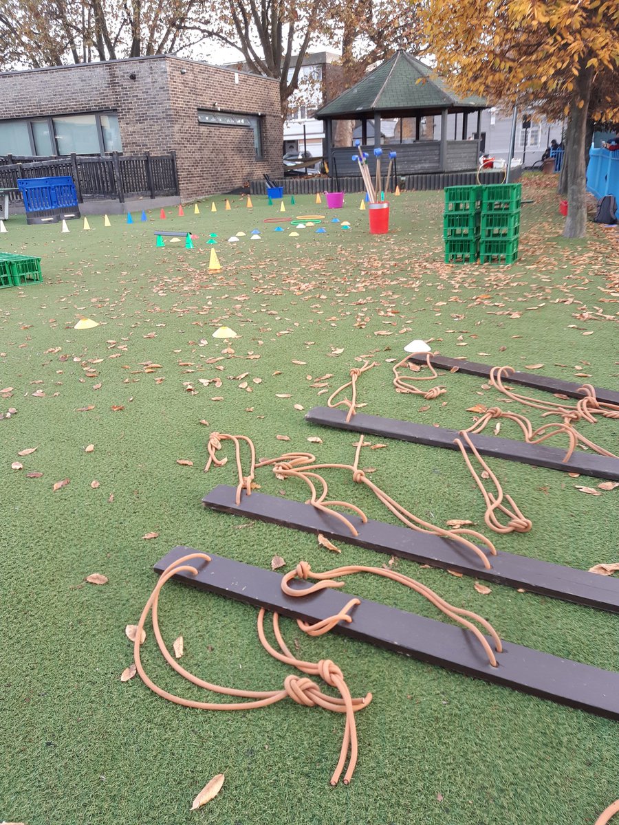 We are back at Ravenscroft PS today!! We are working with the year 3s! 
After a great week with <a href="/ClevesPrimary/">Cleves Primary School</a> and <a href="/NorthBecktonPS/">North Beckton Primary School</a>  tomorrow we look forward to  <a href="/WilkiePrimary/">Scott Wilkie Primary</a> visiting us again!!
#outdoorlearning
#busytimes 
#newham