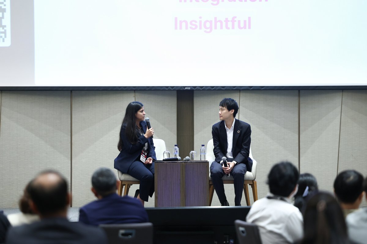 toppjirayut's tweet image. บรรยากาศในงานสัมมนา Data Demystified Summit Bangkok 2024 โดยผมได้เข้าร่วมงานในฐานะผู้บรรยายเพื่อแชร์ประสบการณ์และให้ความรู้ผ่านหัวข้อ Data Technology : Leveraging Data Technology for Industry Transformation ครับ

#DDSummit #DataDemystified #Data #ToppJirayut #ท๊อปจิรายุส