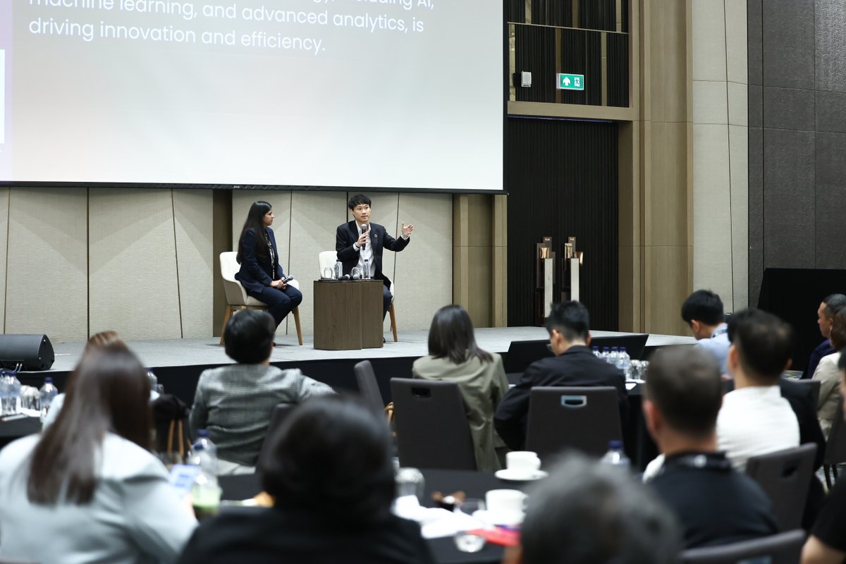 toppjirayut's tweet image. บรรยากาศในงานสัมมนา Data Demystified Summit Bangkok 2024 โดยผมได้เข้าร่วมงานในฐานะผู้บรรยายเพื่อแชร์ประสบการณ์และให้ความรู้ผ่านหัวข้อ Data Technology : Leveraging Data Technology for Industry Transformation ครับ

#DDSummit #DataDemystified #Data #ToppJirayut #ท๊อปจิรายุส