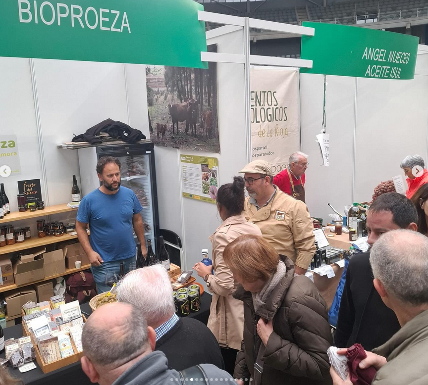 Biocantabria's tweet photo. Eskerrik asko!

#MashMedia, organizadora de #BioAraba en #Vitoria-#Gasteiz, da las #Gracias a todas las personas que han visitado @BioArabaFeria: expositores, entidades...

#MilGracias a quienes trabajan por la #alimentación #ecológica, #sostenibilidad...

https://t.co/mP2Dfepy7T https://t.co/KVAlmxuyzn