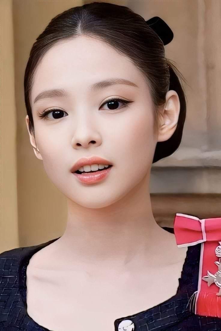 CoyotegirlsBKK's tweet photo. JENNIE 🫐✨
#team_DB https://t.co/cbQ4lpkEJC