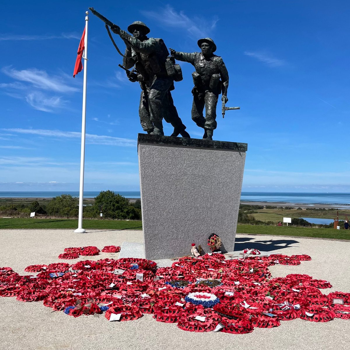 British Normandy Memorial tweet media