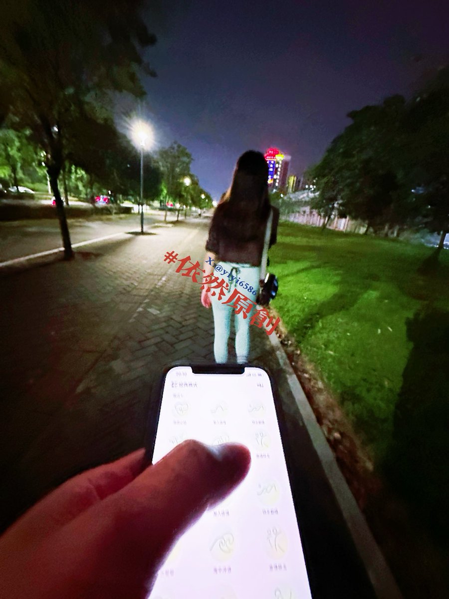 开档瑜伽裤
塞着肛塞跳蛋出门
这个电击跳蛋真的好强大
启动了全身都麻木了无法站立
被电得尿都差点憋不住了
只好在路上解决
#依然原创 
@luchu888888 
@Public_Catgirl1 
@kssexxia 
@ailouchu31 https://t.co/hlbSIlxbbE