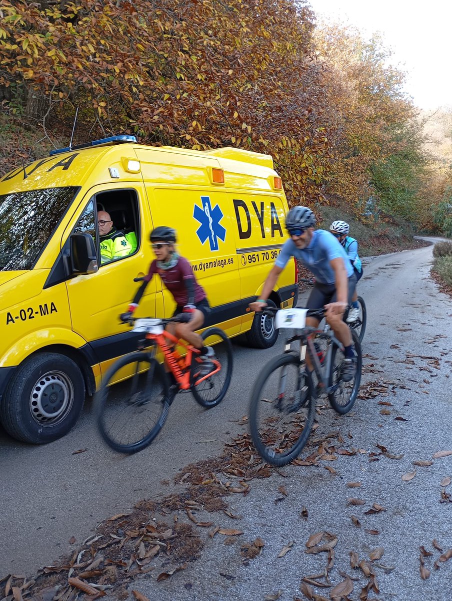 No bajamos el ritmo de trabajo. Da igual el terreno o las circunstancias, nuestro personal esta preparado para prestar servicio sanitario en cualquier tipo de evento.
#DYA #DYAMálaga #Voluntarios