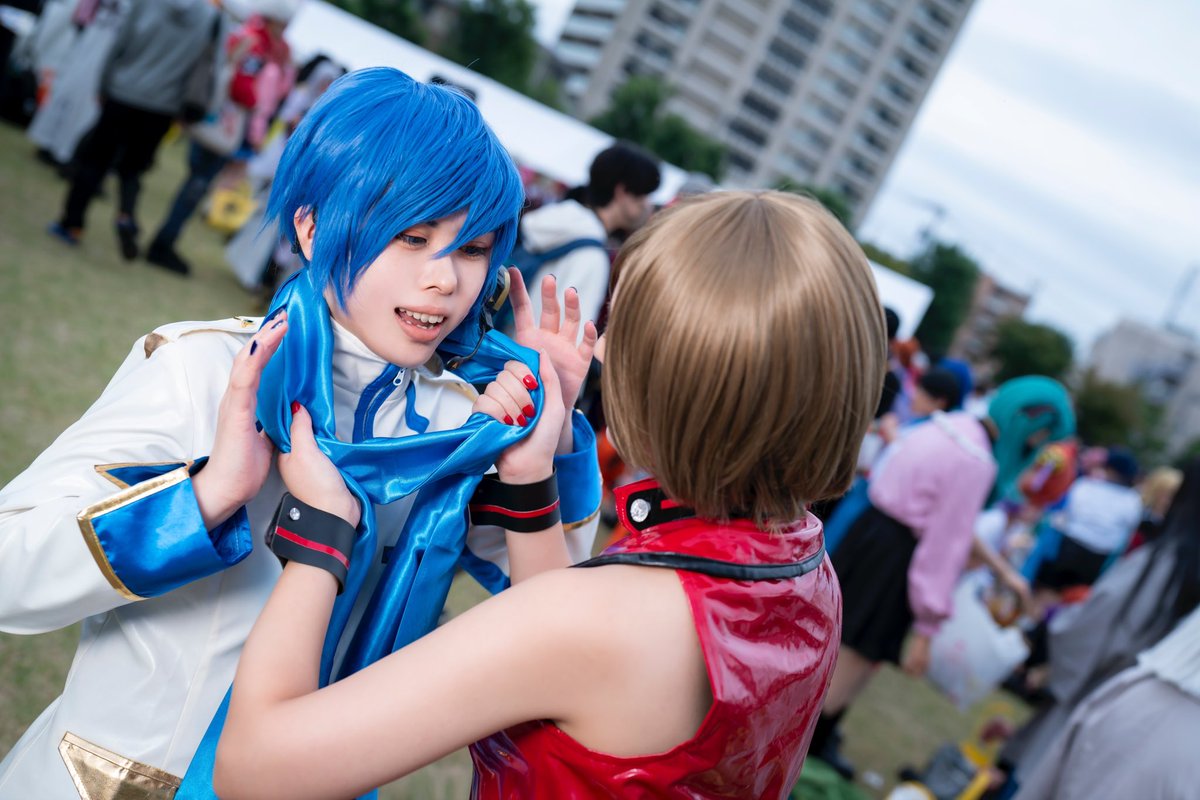 Cosplay⚠︎コスプレ
VOCALOID / KAITO

めーちゃん、や、やめてください…（お酒くさい…）

MEIKO→<a href="/000rabi000/">🌺らびんちゅ🌴</a> 
Photo→<a href="/11936026haru/">ハレ 🌼2/7 池袋 鳴潮、2/8ワンフェス、2/14アコスタ、2/22コスホリ</a>