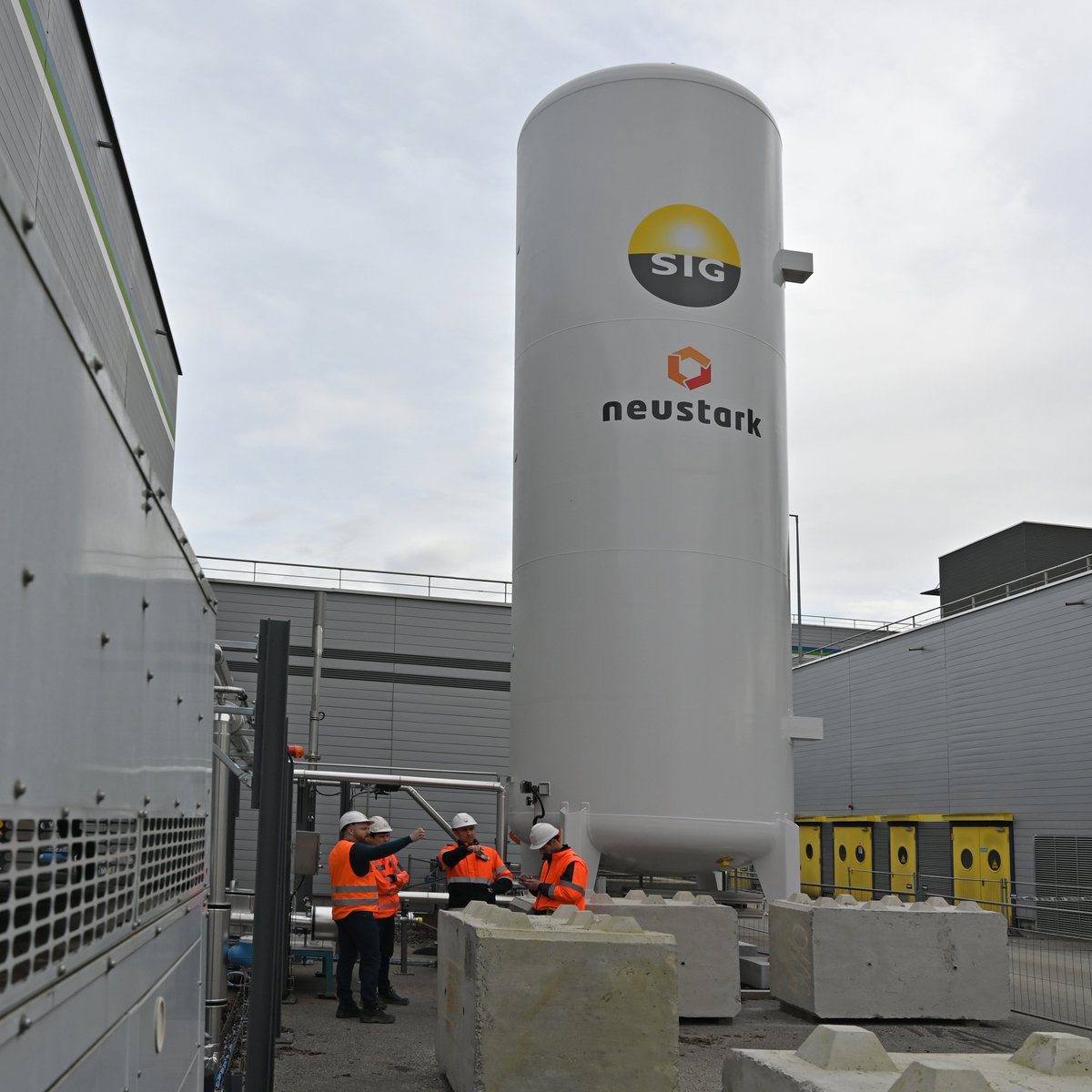 SIG et neustark lancent un projet pilote en Suisse romande pour capter et valoriser le CO₂ en le stockant dans du béton recyclé. Ce projet évite 1'500 tonnes de CO₂ par an et contribue à un avenir durable pour le Canton. ww2.sig-ge.ch/actualites/sto…