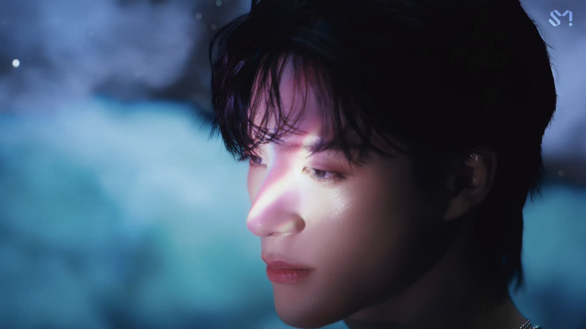 aijiyw's tweet photo. jeno you’re simply too gorgeous for this world https://t.co/F8mxHF8LGO