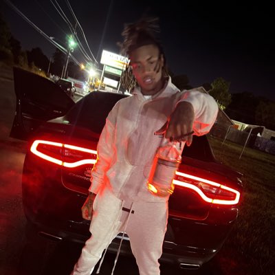 55problemzz's tweet photo. #NewProfilePic https://t.co/TInPUQ4HGA