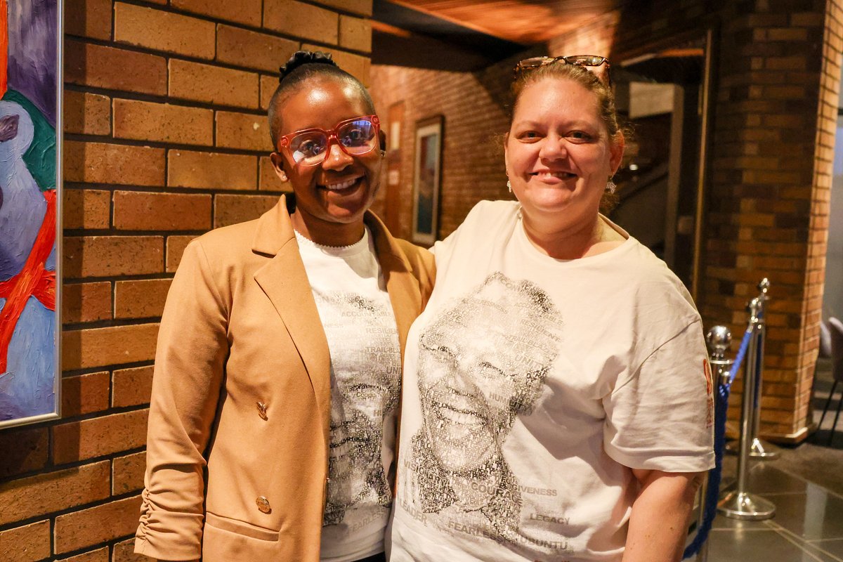 Flow Communications tweet media