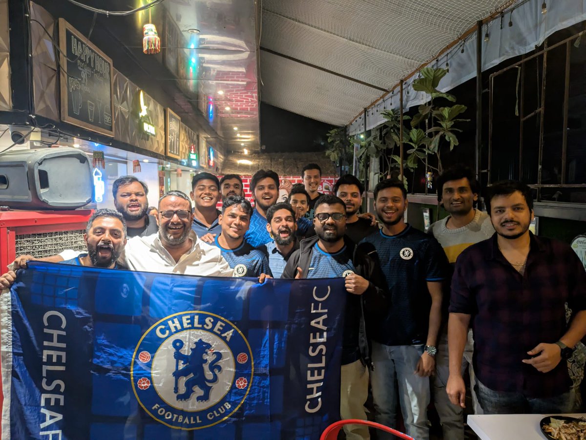 Signing off for the international break with a well deserved point in London Derby 💙

A big thank you to everyone who made yesterday's screening success👌