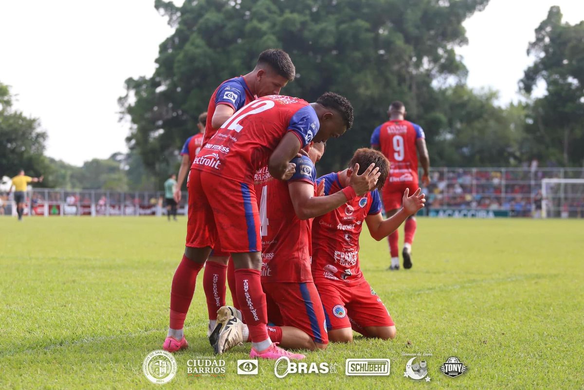 Orgulloso de mi equipo, tremendo esfuerzo el de esta tarde, Cacahua 2-0 FAS, hemos logrado consolidar un gran proyecto deportivo, como siempre lo soñamos, gracias San Miguel Norte por su apoyo incondicional #VamosXMás