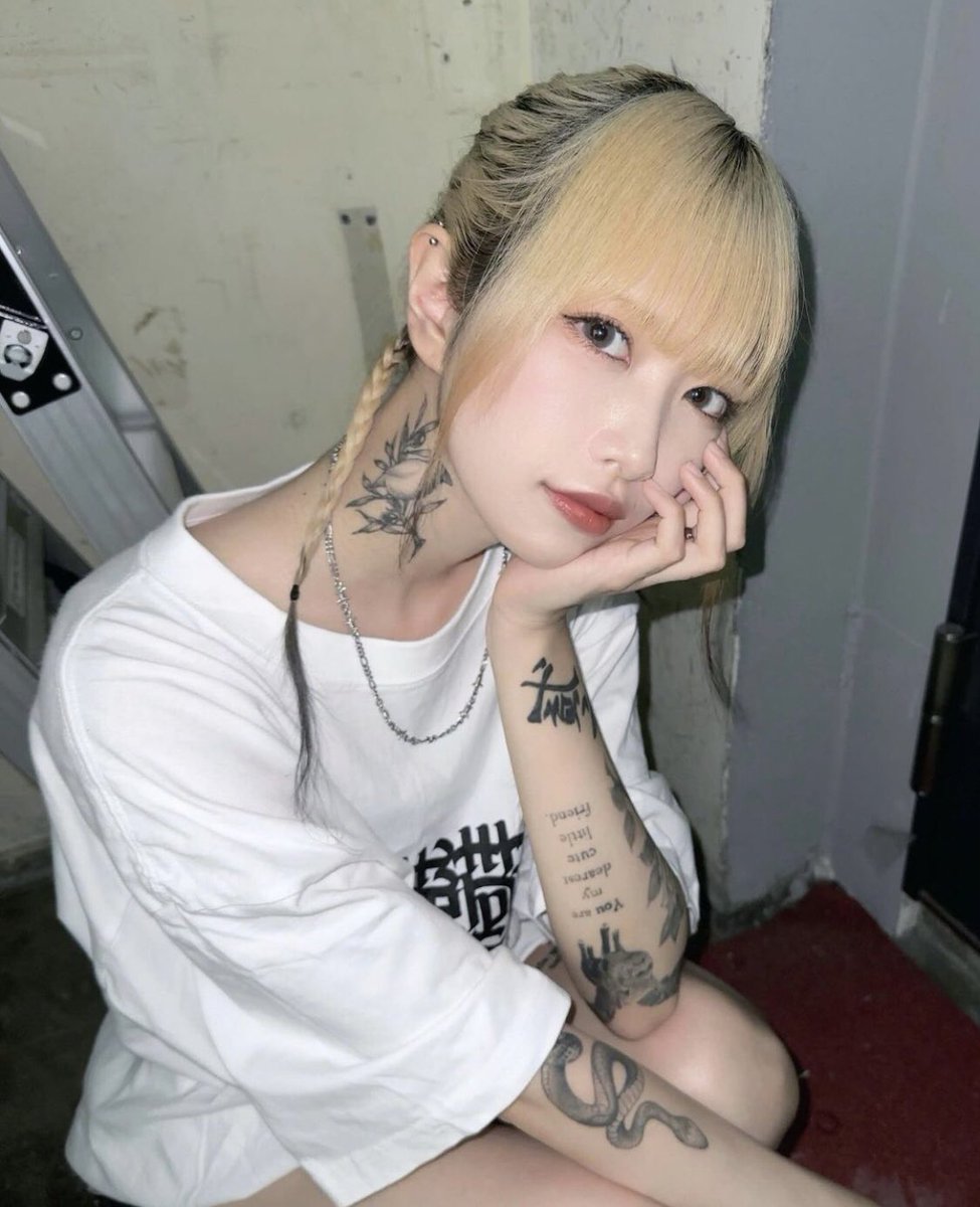 Simasimatoneko's tweet photo. @mrkm_bass
#KILLT MELT LAND
#MRKM
#ベースの日 https://t.co/ceWCwLAUis