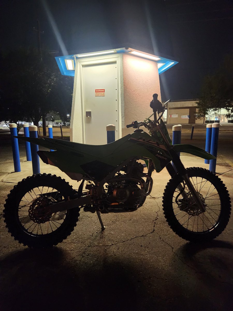 Grilling Chris 🍳 tweet media