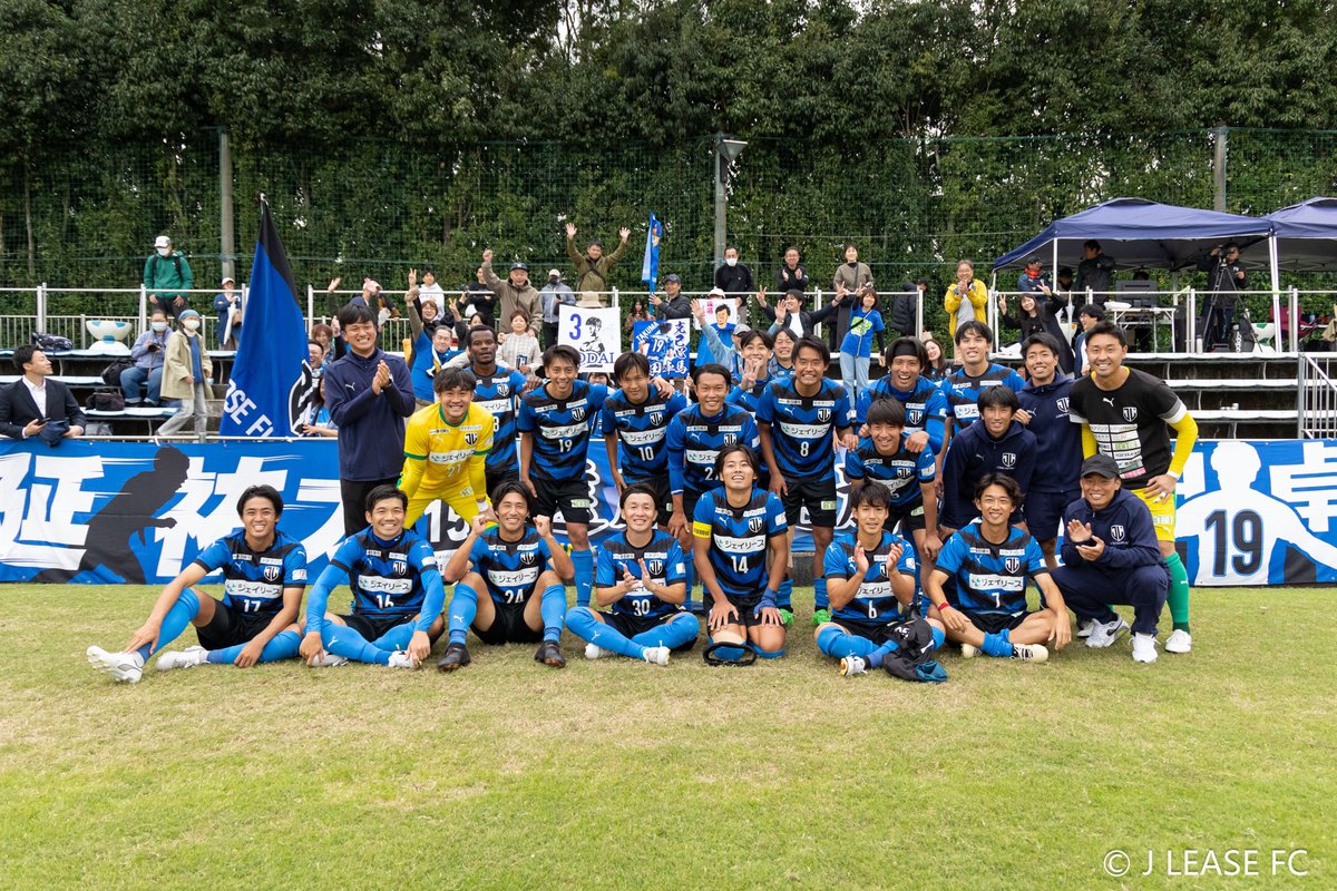 T_K_M1004's tweet photo. one teamで掴んだ結果。
でもまだなにも成し遂げてない。決勝ラウンドも勝ってJFL昇格しよう🔥

個人的にはピッチに立てなかった悔しさもありますが今できることをやり続けようと改めて思う事ができました！
決勝ラウンドも応援よろしくお願いします🔥
次に繋げて��れたチームメイトに感謝です。#4 https://t.co/qPxB1AVWKS
