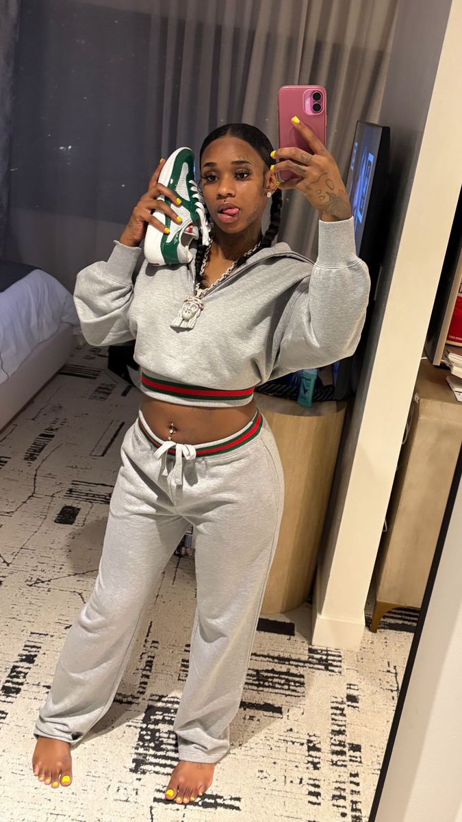 SexyyRed314_'s tweet image. 💋💋