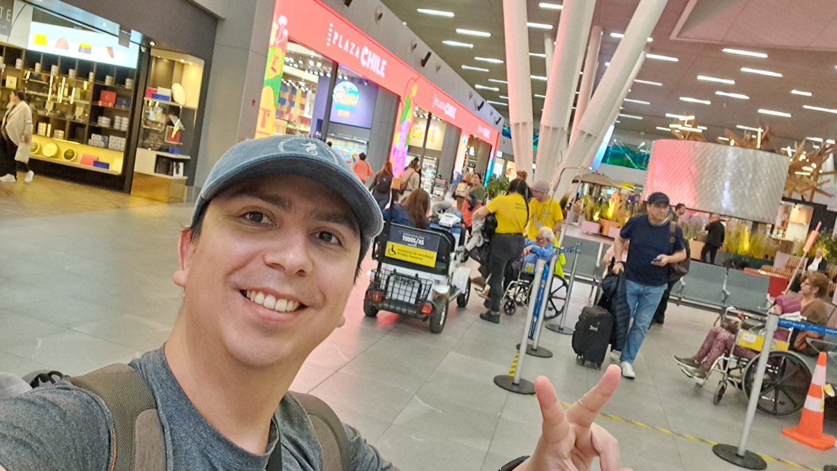 I’m on my way to "CZI Imaging the Future 2024" meeting! <a href="/cziscience/">Biohub</a> 

We have a lot to share about our efforts from <a href="/CIBumayor/">Center for Integrative Biology U. Mayor</a> to spread light sheet microscopy technology in South America through the <a href="/LiSIUM_Chile/">Light-Sheet Imaging U. Mayor</a> project!