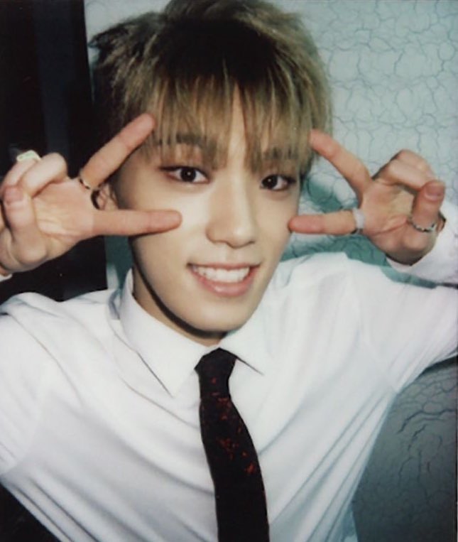 ssunyo_615's tweet photo. 다들 즐거운 빼빼로 데이? ㅋㅋㅋ https://t.co/5b638vxpFt