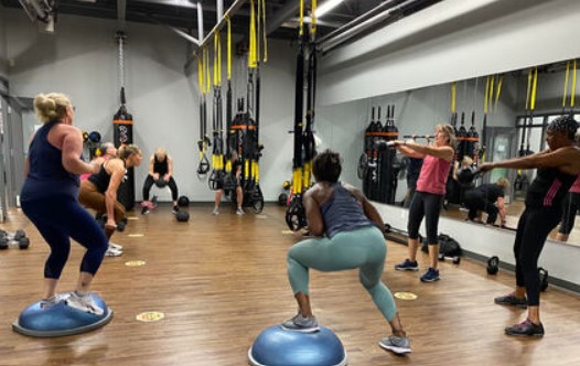 DahliaJohn98395's tweet image. Join Group Fitness Classes | Functional Performance Fitness
Get motivated and achieve your fitness goals with group fitness classes at Functional Performance Fitness!
#GroupFitness #FitnessClasses #FunctionalPerformance #GroupWorkouts 
visit us: functionalperformancefitness.ca/group-fitness-…