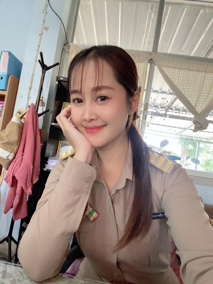 @Boongkeang สวัสดีวันจันทร์ วันแห่งความวุ่นวาย.🤣
#แคปชั่นฮาๆ #โสดทักมา  #โสดหาเพื่อนคุย #ข้าราชการ #ข้าราชการพิเศษ #กดรีทวิตกดใจ