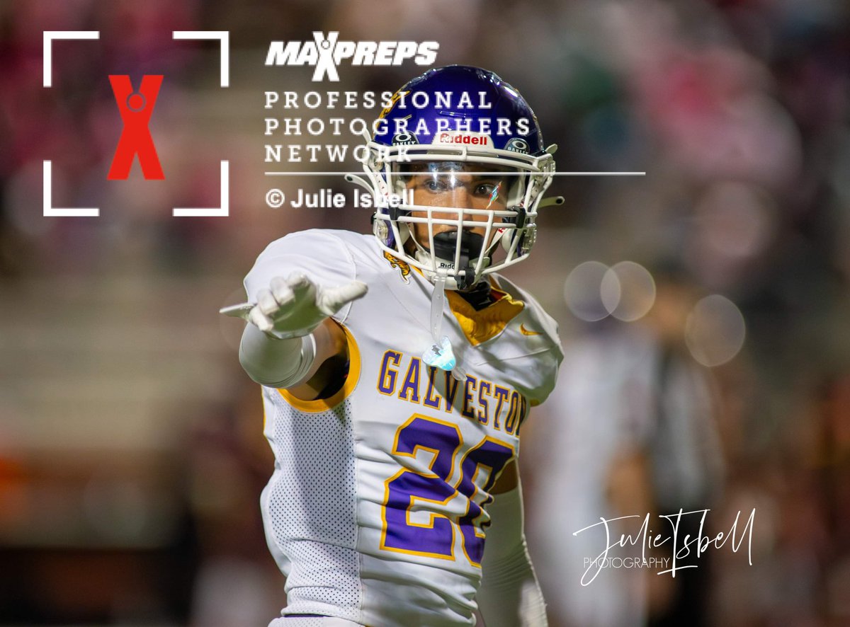 Ball High Galveston Tx. 
#fnl #maxprepsphotographer  #BallHigh