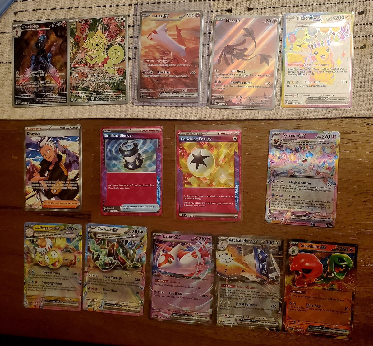 PeachyAenne 🍑 FREE 🇵🇸 (@peachyaenne) on Twitter photo The ETB and booster box I just opened was 🔥!  
Surging Sparks has been very kind to me!!
#PokemonTCG The ETB and booster box I just opened was 🔥!  
Surging Sparks has been very kind to me!!
#PokemonTCG