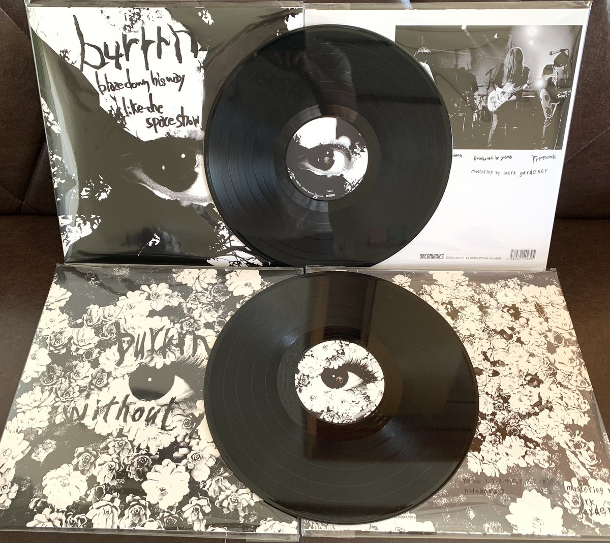 DREAMWAVES_JP's tweet photo. 絶賛発売中!burrrn新作『without you』レコメンド⑧🎉
寄稿8人目はUSネオシューゲイザーバンド、 Panda Riot〜lightfoilsのCory Osborneさん✨
burrrnの新作と1st再発盤『blaze down his way like the space show』は各店にて取扱中❕
https://t.co/Ibao4nCAB3
#burrrn #lightfoils #pandariot https://t.co/OgkEe7Dplo