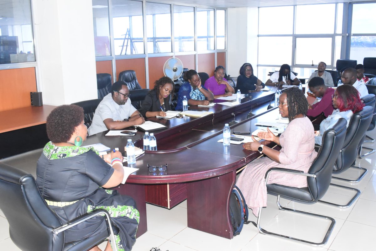 Rights4Her1's tweet photo. As part of our efforts to share findings from our research https://t.co/WTjTq33SNp, we had a constructive meeting on Friday with the @ChairpersonUhrc &amp;  @ckaheru. Together, we discussed pathways to ensure a safe, inclusive &amp; enabling environment for Gender Diverse HRDs in Uganda https://t.co/jErujdm2Va