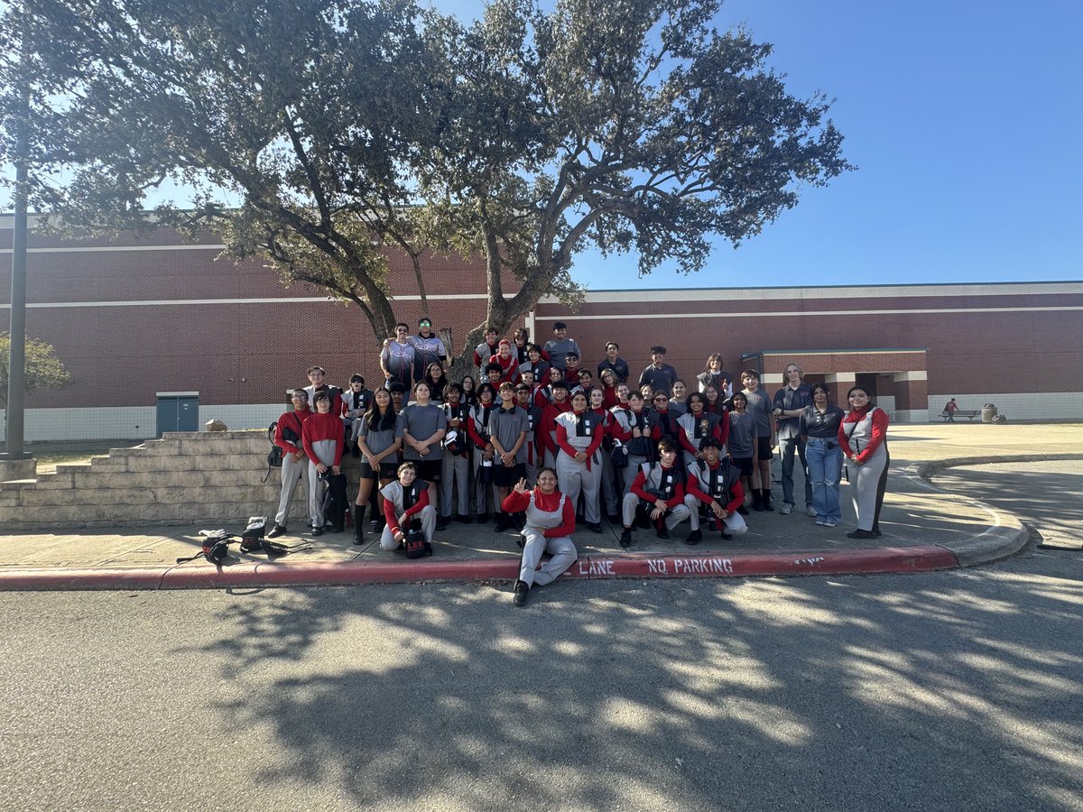 LEE Band (@leebandsa) on Twitter photo South Texas Class Invitational. Having fun and performing well! <a href="/NEISD/">North East ISD</a> <a href="/NEISDFineArts/">NEISD Fine Arts</a> South Texas Class Invitational. Having fun and performing well! <a href="/NEISD/">North East ISD</a> <a href="/NEISDFineArts/">NEISD Fine Arts</a>