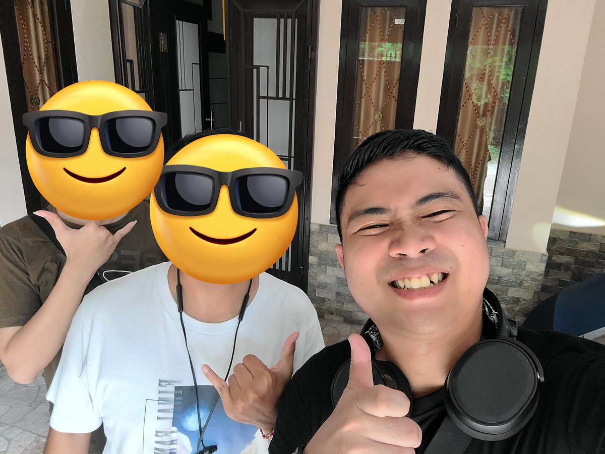 niveeetch's tweet image. Biar sama kayak lainnya, hasil looting CF19
Mantap pada barang PO an, freebies sama merch-merch yang kubeli
Entar juga satu2 ku posting nya

Thanks for @getahousemate @YoiChi_Bae udah berbagi suka duka 3 hari selama di Tangerang. Semoga kita bisa bertemu lagi di next CFXX