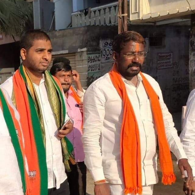 ganesh_250's tweet photo. #NewProfilePic https://t.co/cEnJSZ8Wnu