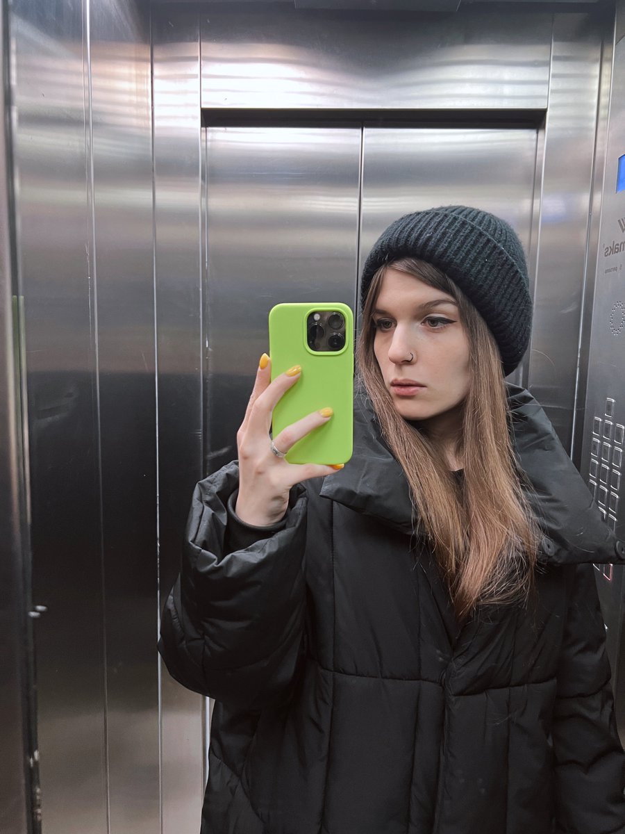 HollyPolly🐣 tweet media