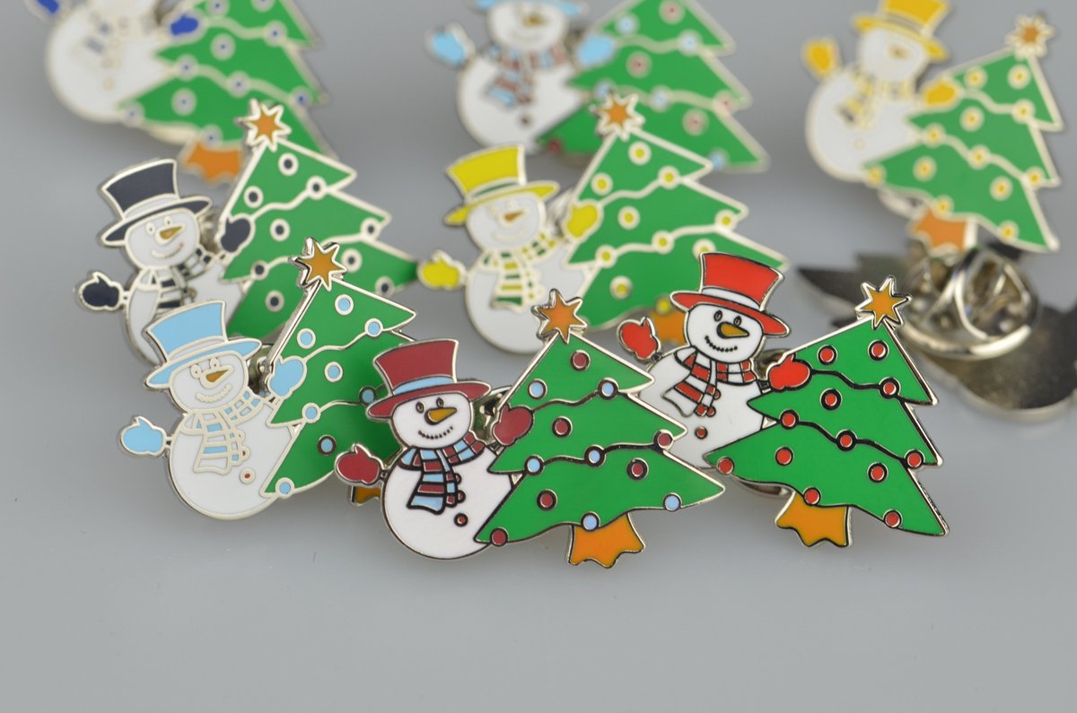 Artigifts's tweet photo. Adorn the season with personalized Christmas badges, a festive memento to treasure and share with loved ones.๐โ๏ธ๐๐๐๐ช
#ChristmasCheer #CustomKeepsakes #PersonalizedPresents #ChristmasKeepsakes #Christmas #custom #christmastrees https://t.co/jnCqkPREDI