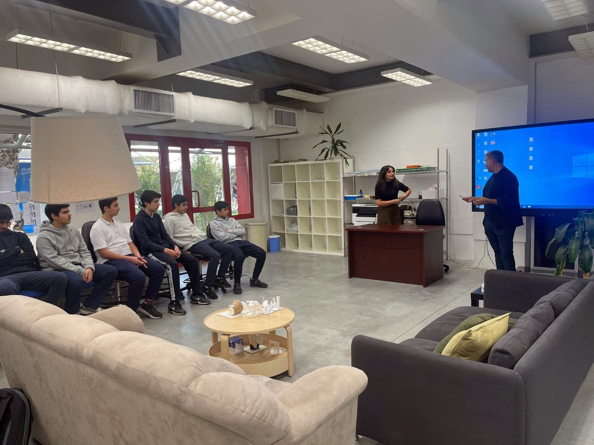 AISQ8's tweet image. Our design students had an amazing opportunity to visit Kuwait University’s architecture department and get an inside look at the entire design process. 👩🏻‍💻📐
#aisq8design #designstudents #kuwaituniversity #mypdp #ibschool