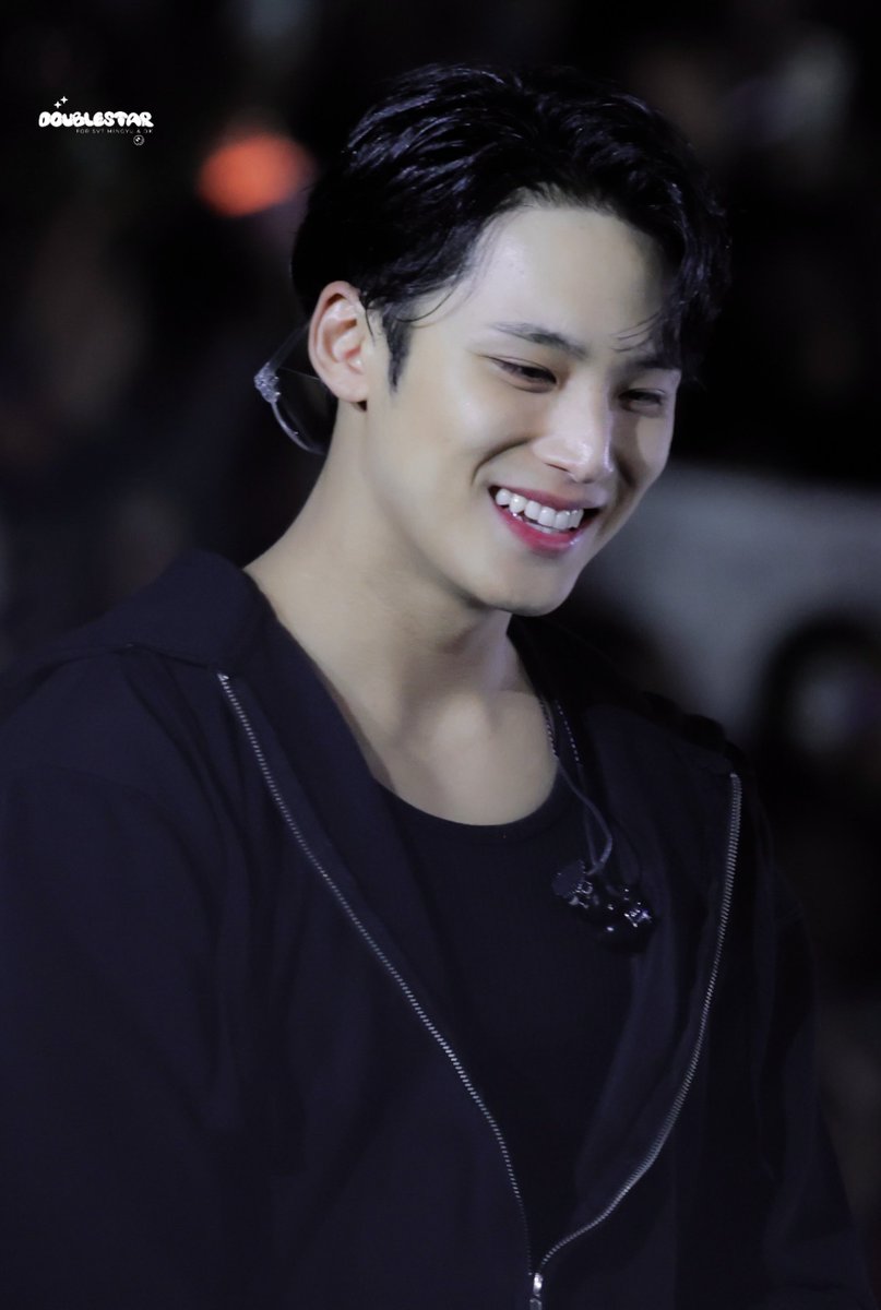 𝘿𝙤𝙪𝙗𝙡𝙚𝙨𝙩𝙖𝙧 더블스타 tweet media