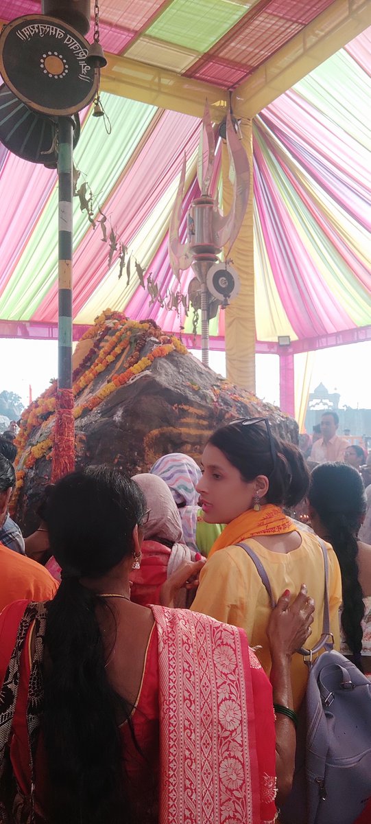 panditmishraji's tweet image. आज दिनांक 11-11-2024 सोमवार को कुबेरेश्वर धाम सीहोर के भव्य दर्शन
कुबेरेश्वर भंडारी आप सभी की मनोकामना पूरी करे
#kubereshwardhamsehore #kubereshwarmahadev #sihorewale 
#kubereshwardhamkeupay #pandit_pradeep_ji_mishra #aarti 
#Jyotirlinga #BhogAarti  #darshan