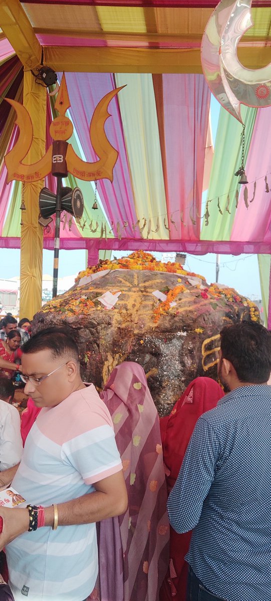 panditmishraji's tweet image. आज दिनांक 11-11-2024 सोमवार को कुबेरेश्वर धाम सीहोर के भव्य दर्शन
कुबेरेश्वर भंडारी आप सभी की मनोकामना पूरी करे
#kubereshwardhamsehore #kubereshwarmahadev #sihorewale 
#kubereshwardhamkeupay #pandit_pradeep_ji_mishra #aarti 
#Jyotirlinga #BhogAarti  #darshan