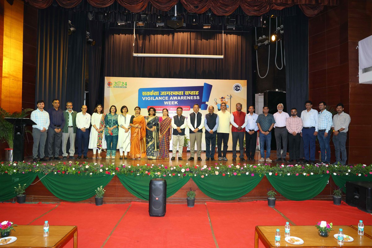 Pleased to be part of prize distribution ceremony for various activities held under #VAW2024 <a href="/IndianOilcl/">Indian Oil Corp Ltd</a> . Congratulations to all the winners and participants – your efforts have truly shone bright! <a href="/CVCIndia/">CVC, Govt. of India</a> <a href="/PetroleumMin/">Ministry of Petroleum and Natural Gas #MoPNG</a> <a href="/ChairmanIOCL/">ChairmanIOC</a> #vigilanceawarenessweek